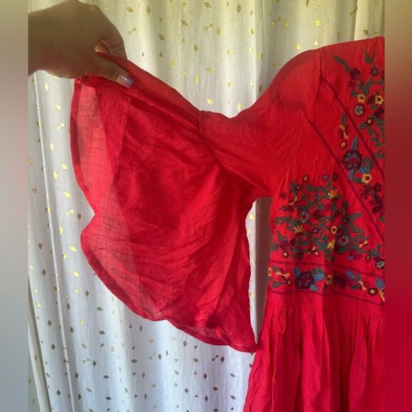 Umgee Boho Bliss Embroidered Waterfall Ruffle Bell Sleeve Baby Doll Dress M - Picture 4 of 10